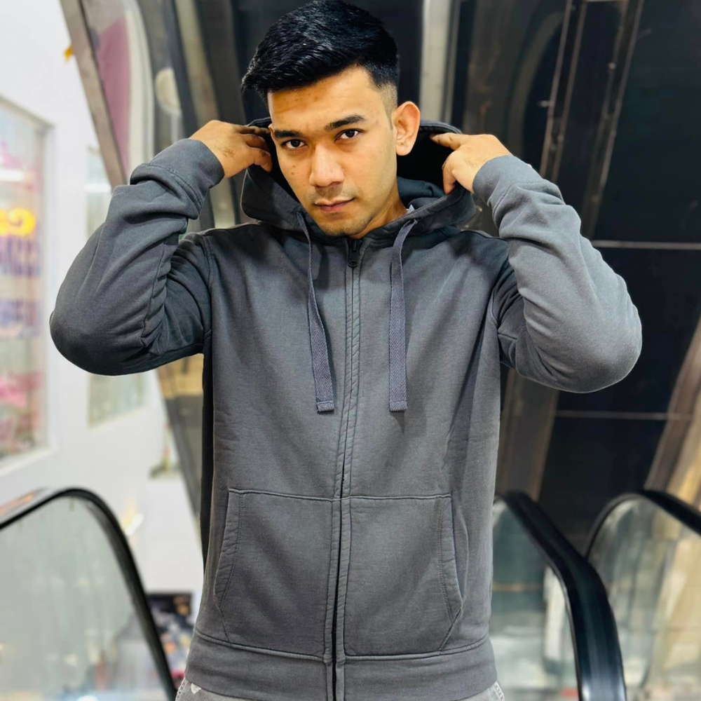 Classic Grey Men’s Hoodie – Soft, Comfortable & Perfect for Winter | Stunner Mart