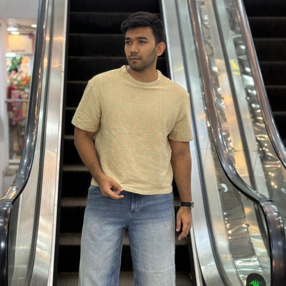 Light Beige Tee + Baggy Pant Combo – Just 1000 Tk!