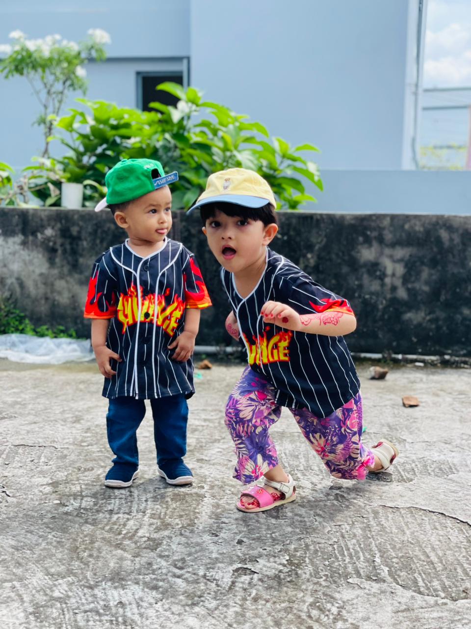 Savage Flame Print Kids Baseball Jersey – Black