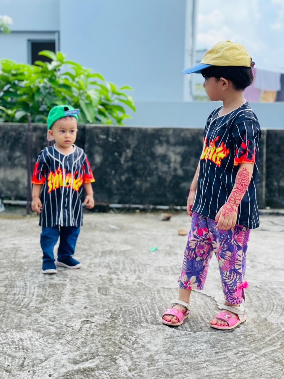 Savage Flame Print Kids Baseball Jersey – Black