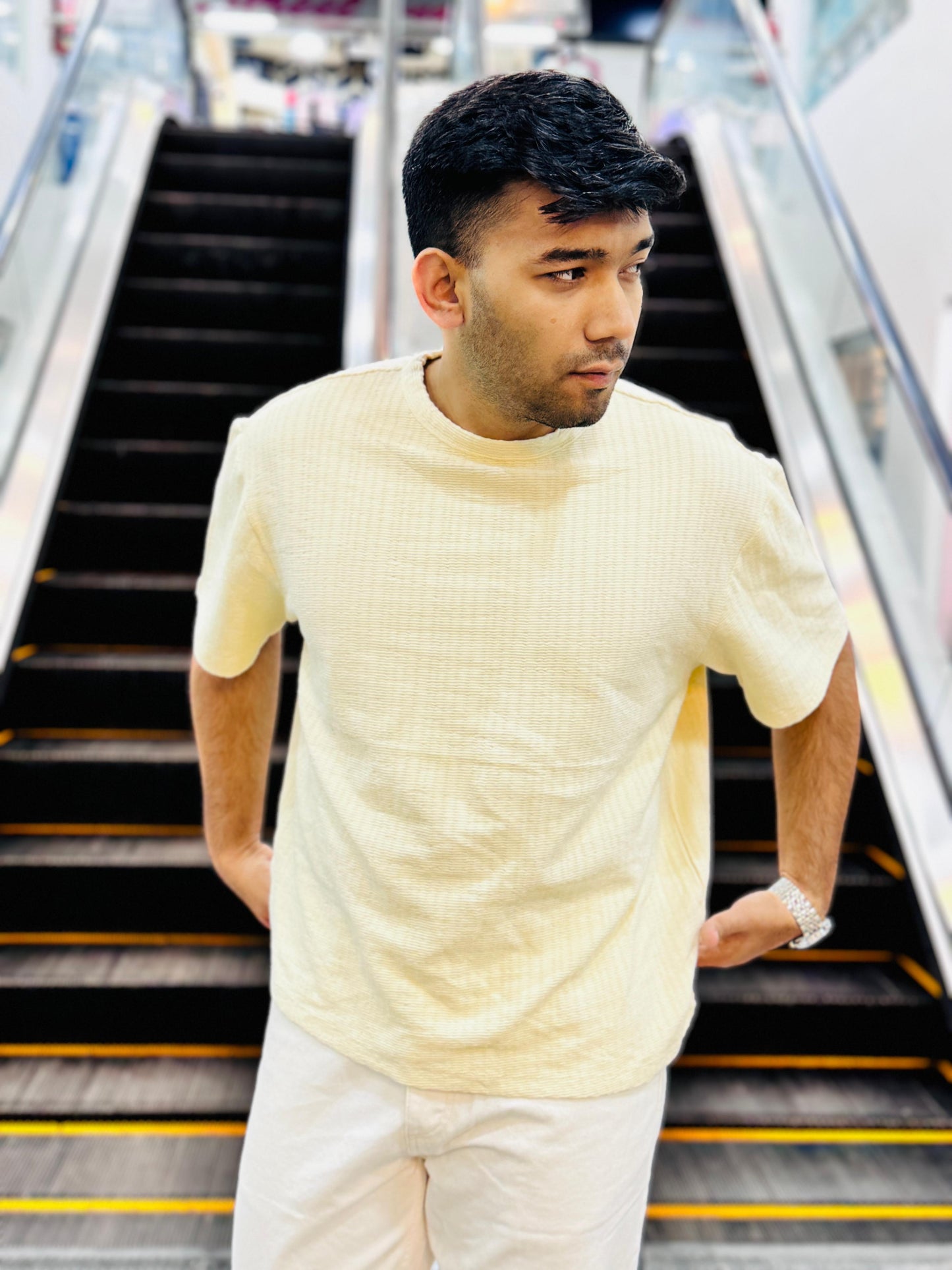 Versatile Cream Crop Tee for Trendy Vibes