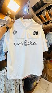 Saints Studios Oversized 98 white Jersey – Breathable White Mesh T-Shirt with Bold Print for Trendy Streetwear Lovers