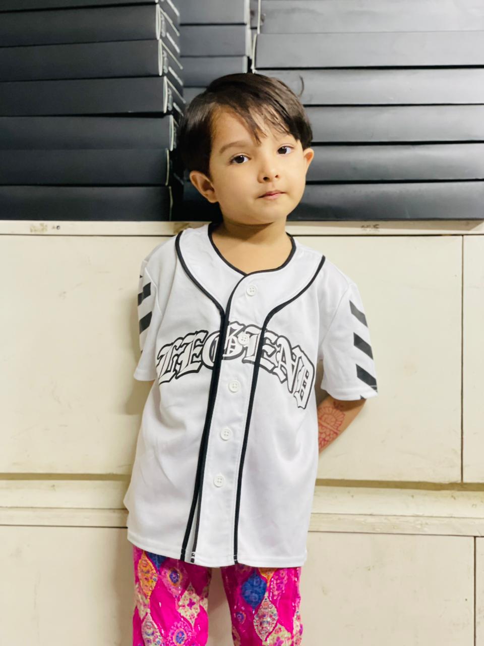 Urban Street Style White Baseball Jersey with Bold Graphic Print