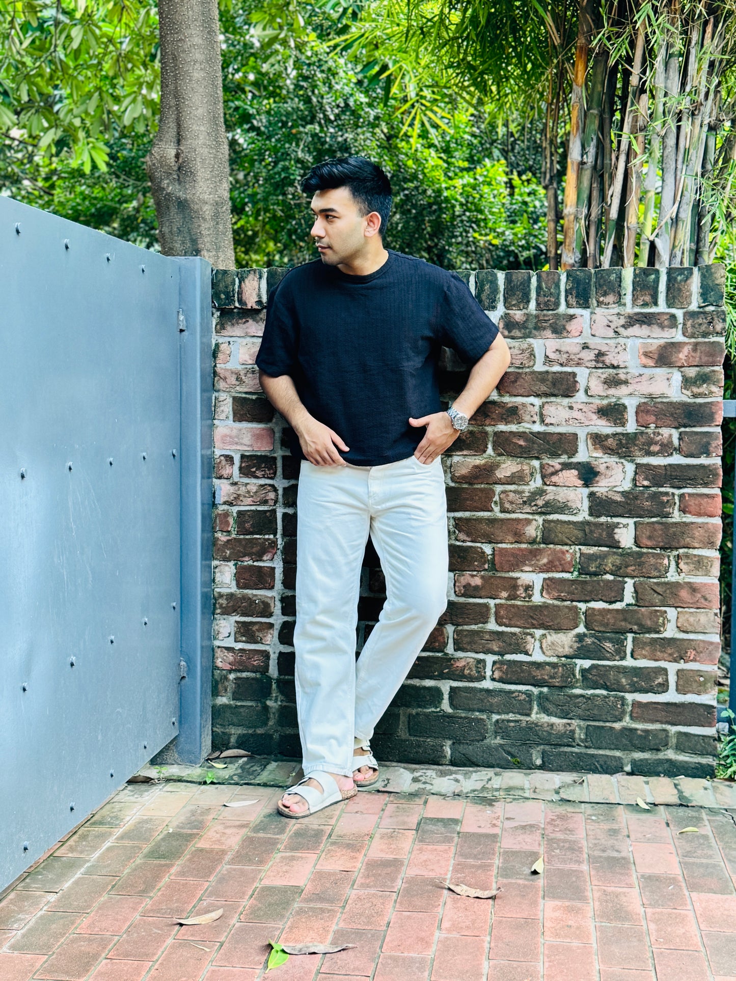 White Straight Fit Jeans – Minimal Look, Maximum Impact