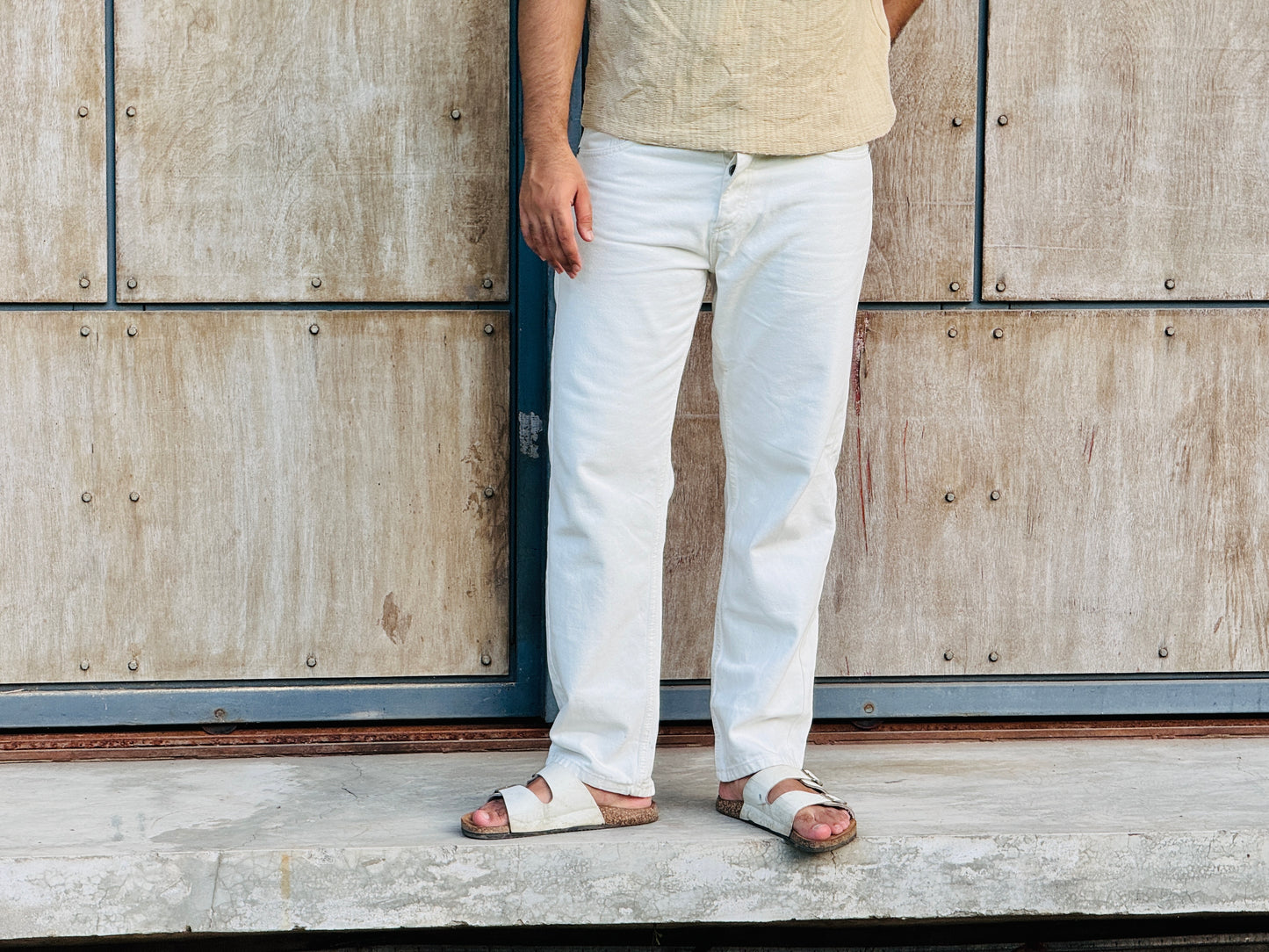White Straight Fit Jeans – Minimal Look, Maximum Impact