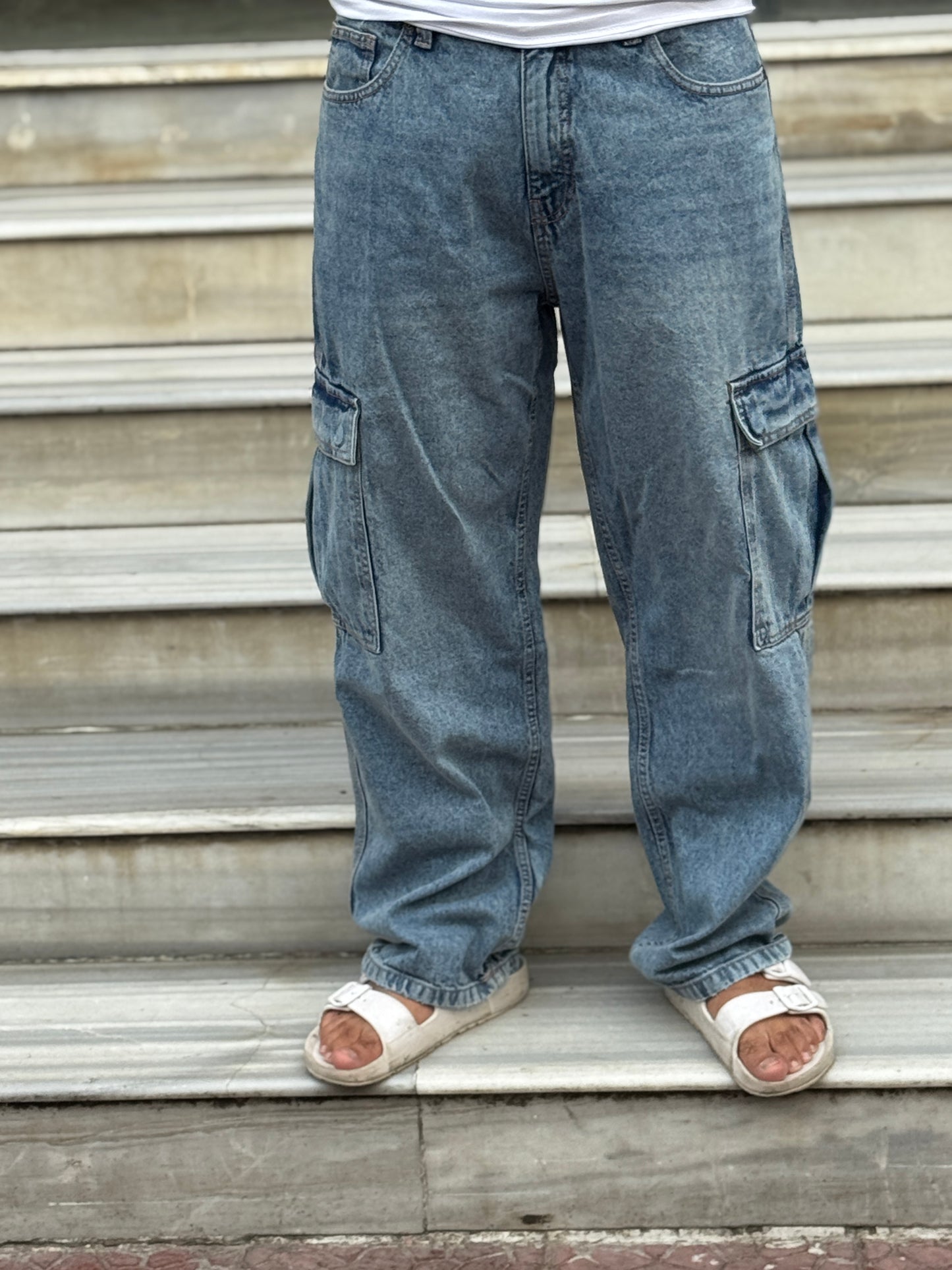 Urban Cargo Baggy Jeans – Premium Light Blue Denim