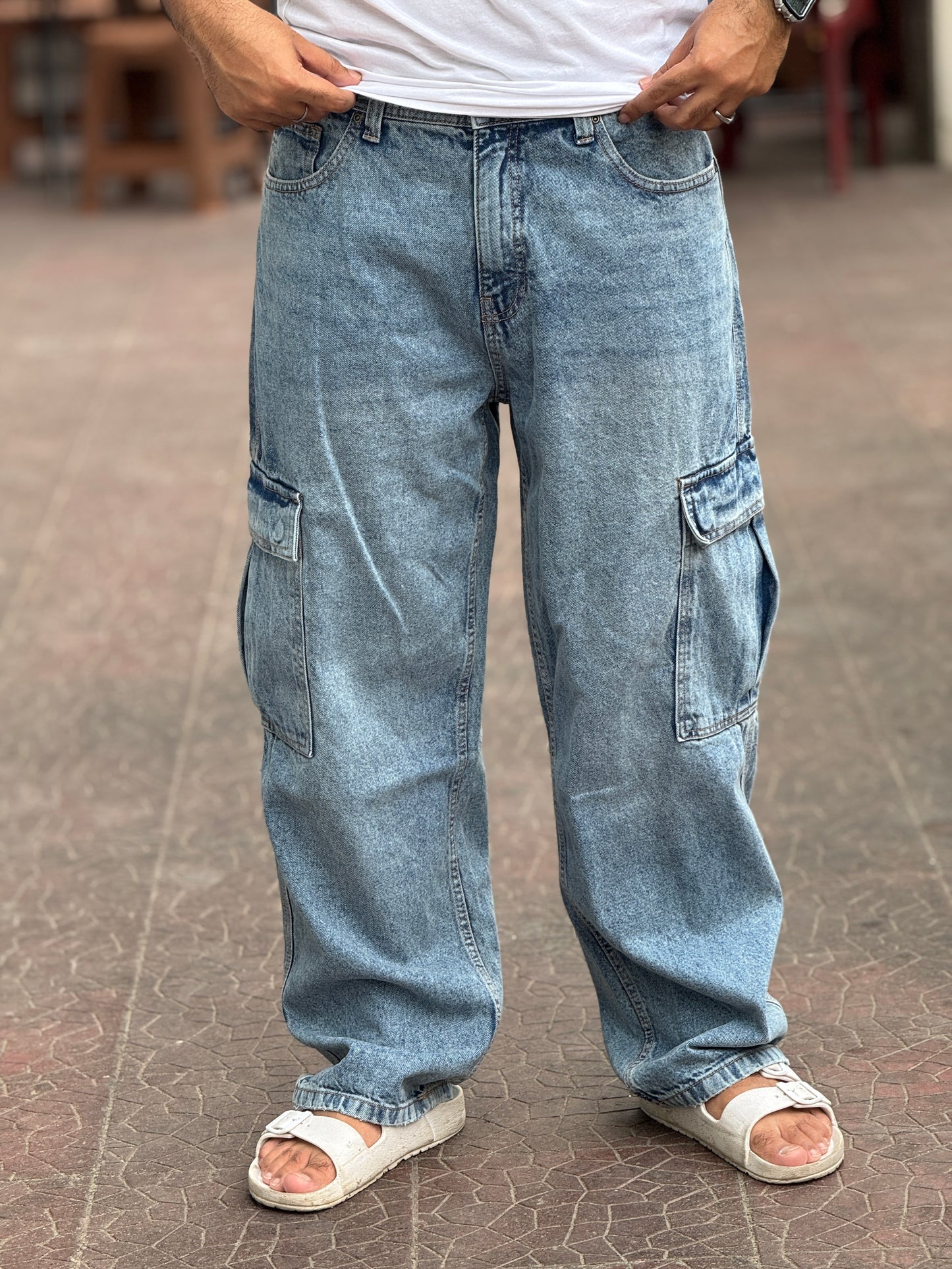 Urban Cargo Baggy Jeans – Premium Light Blue Denim