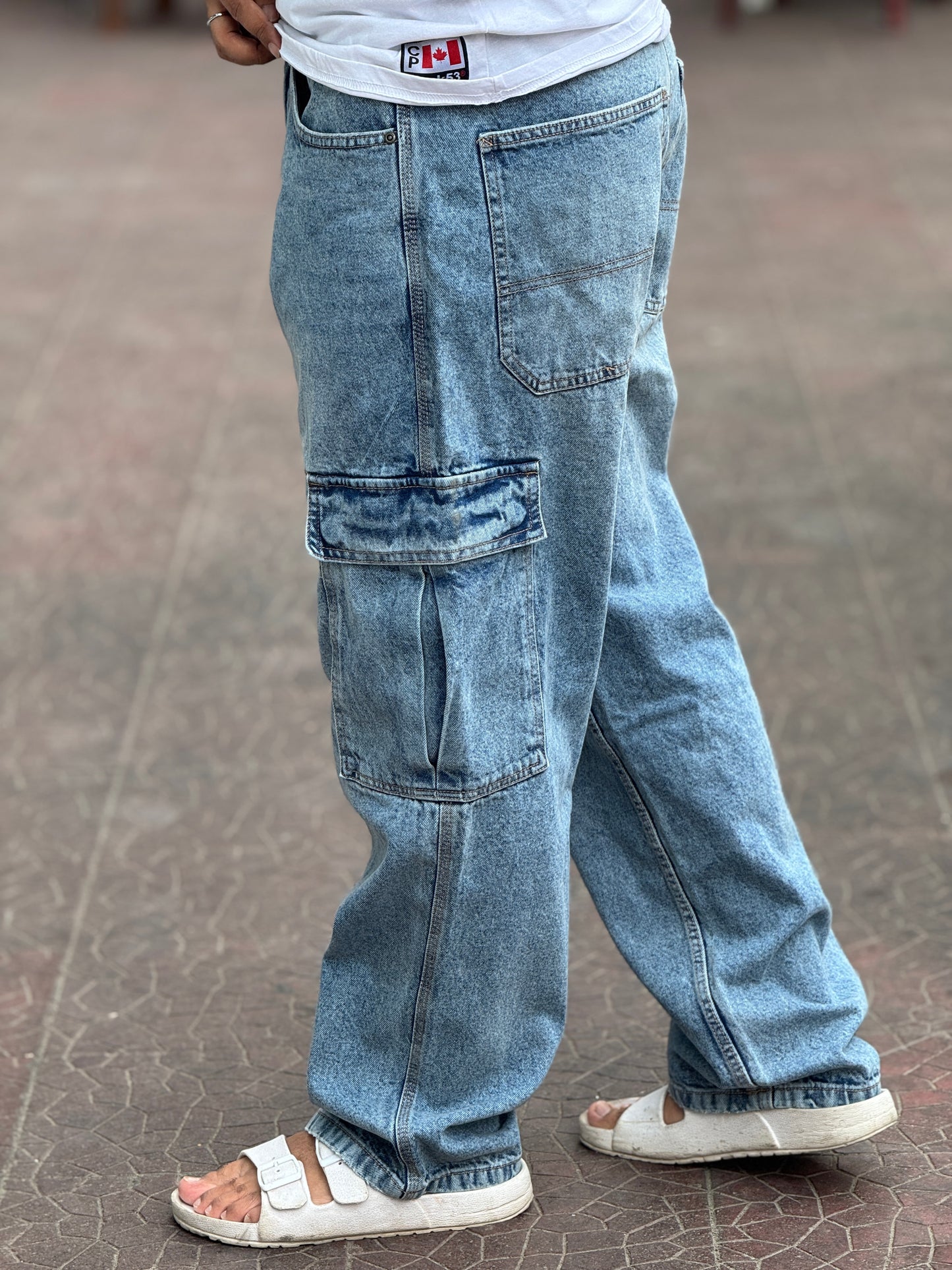 Urban Cargo Baggy Jeans – Premium Light Blue Denim