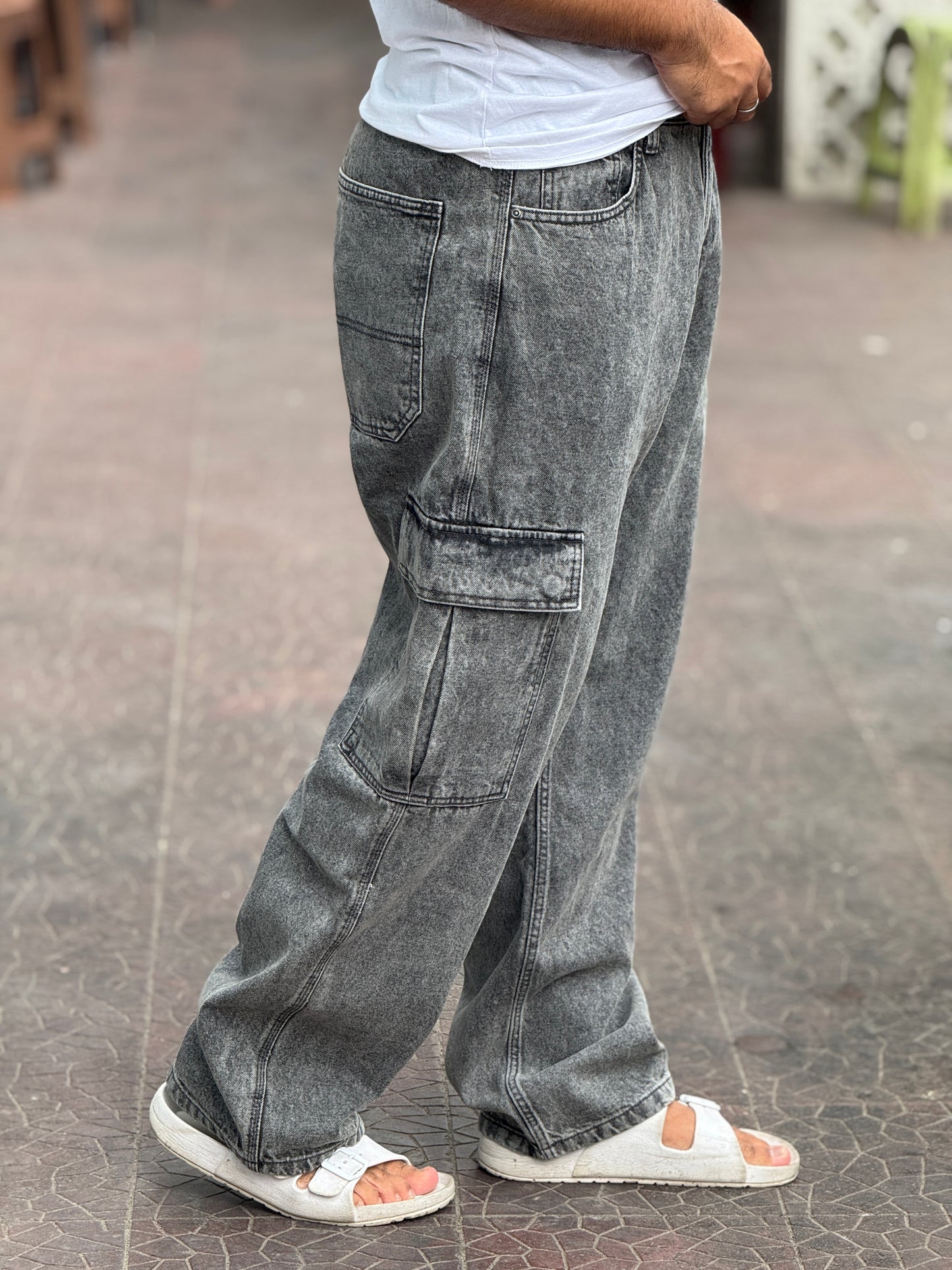 Ash Grey Cargo Baggy Jeans – Premium Washed Denim