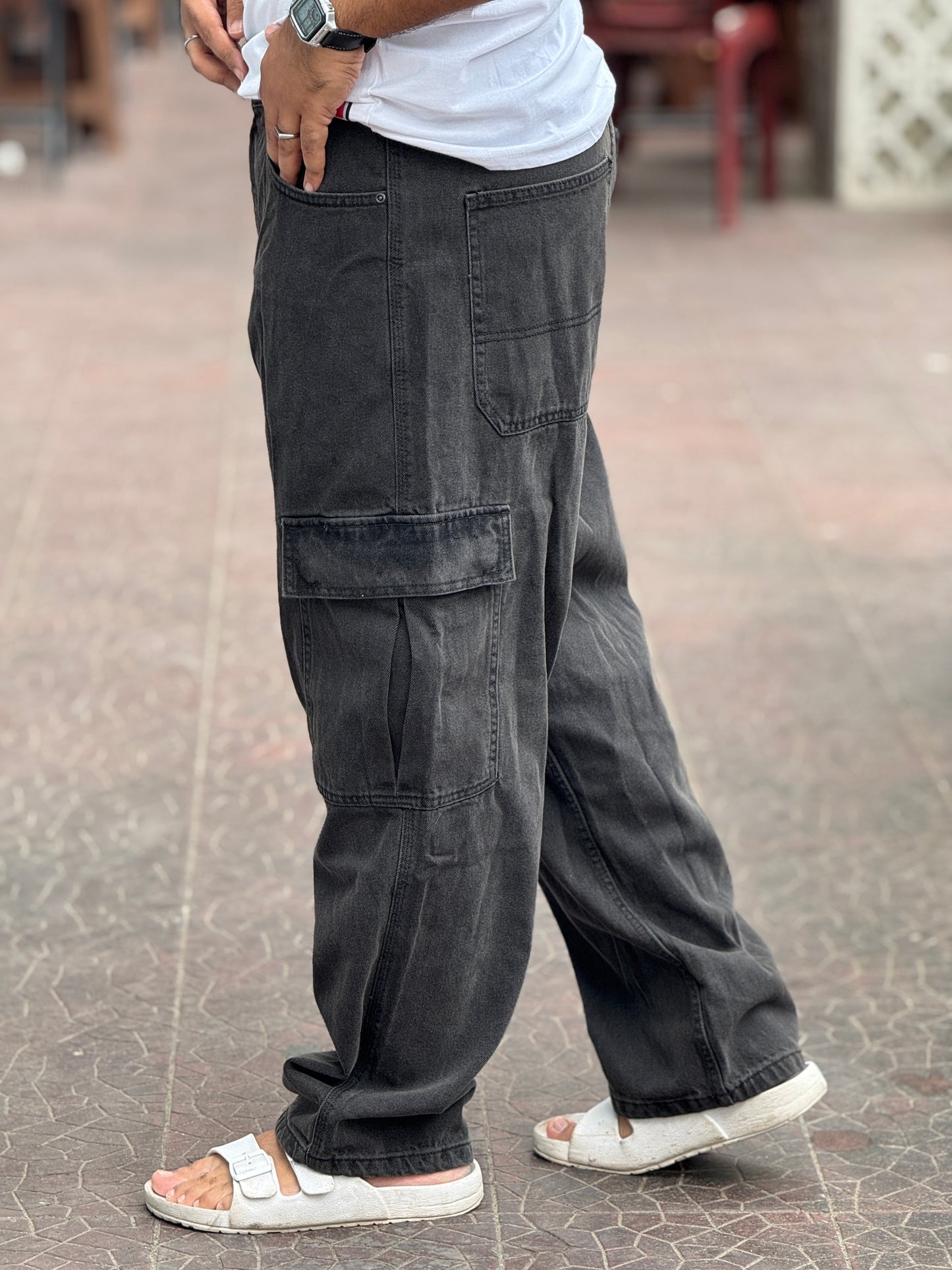 Midnight Cargo Baggy Jeans – Premium Black Denim