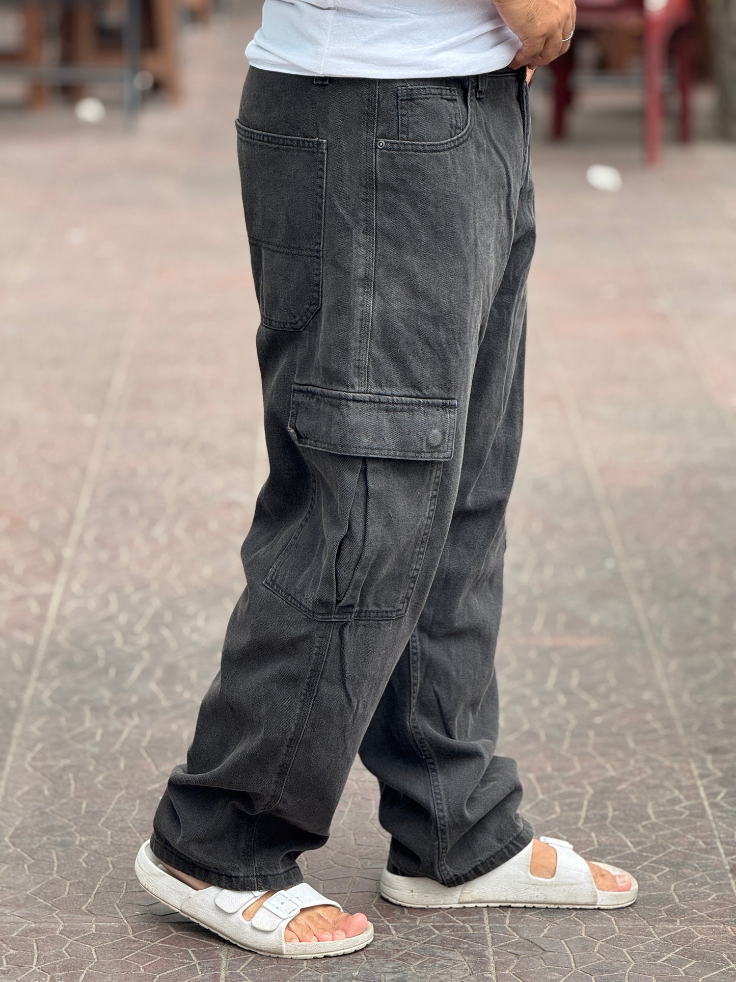 Midnight Cargo Baggy Jeans – Premium Black Denim