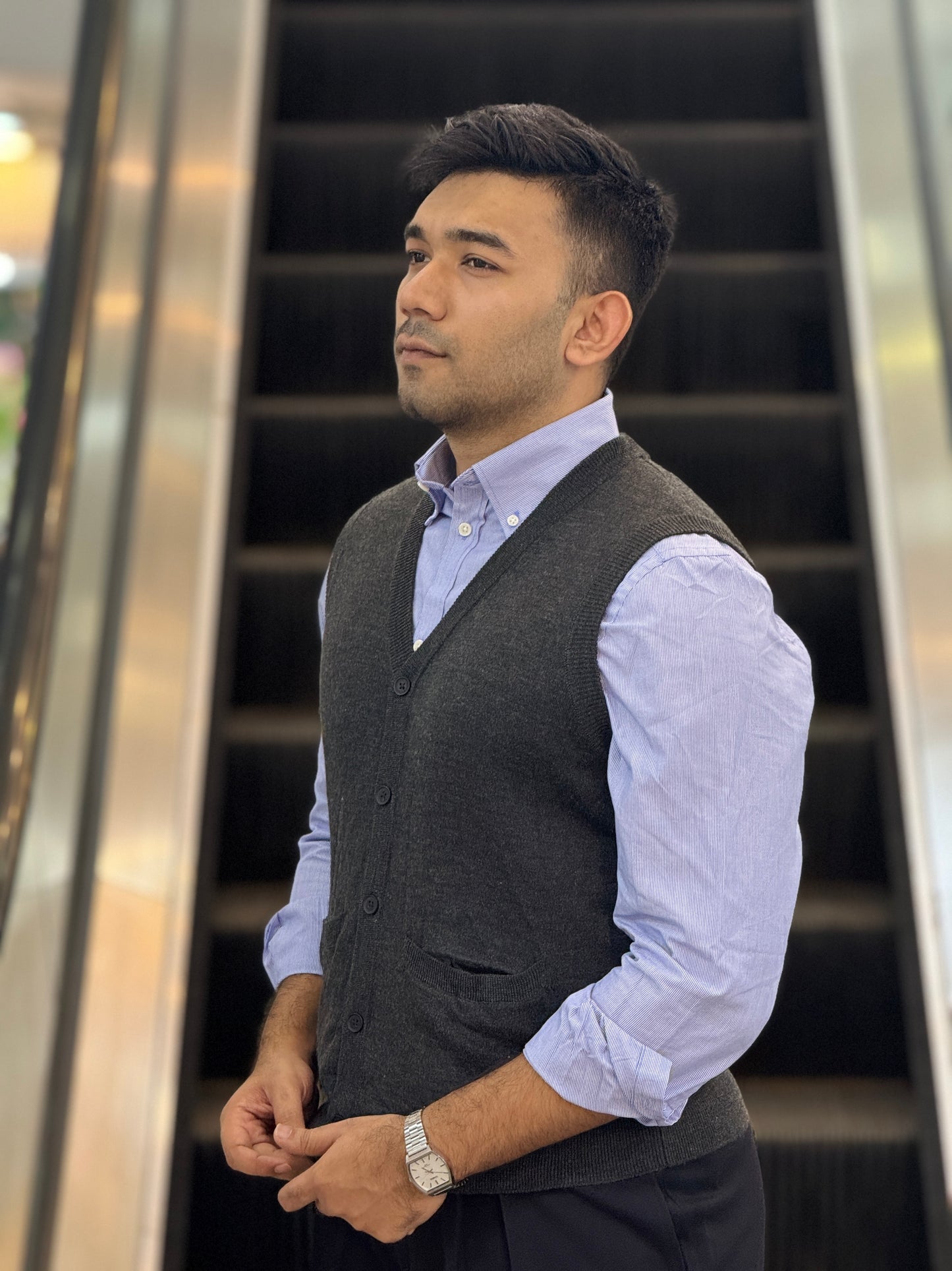 Premium Men’s Button-Down Sweater Vest – Black Slim Fit Style