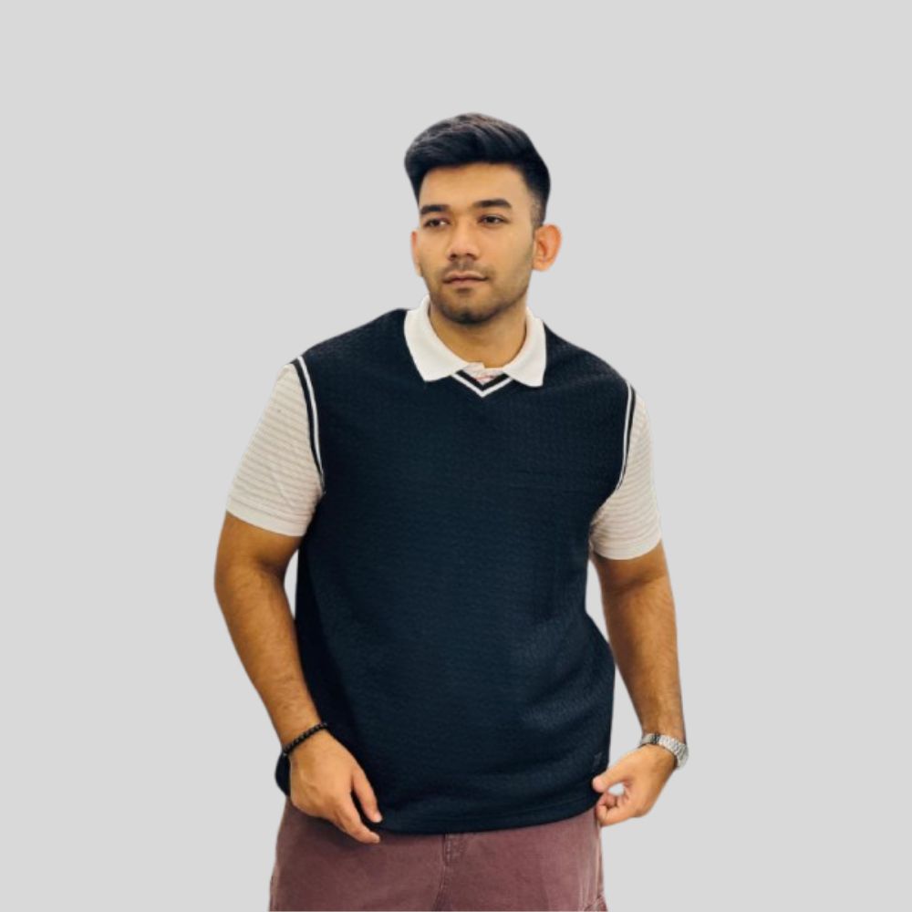 Stunner Mart Men’s Black Textured Sleeveless Sweater Vest – Stylish & Versatile Layering