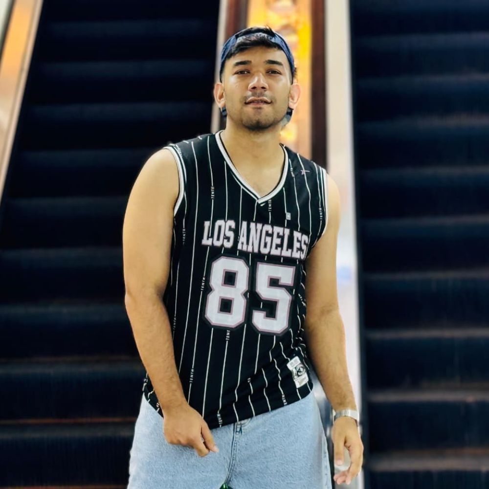 Men’s Los Angeles 85 Basketball Tank Top – Black and White Sleeveless Jersey for Gym, Sports, and Streetwear