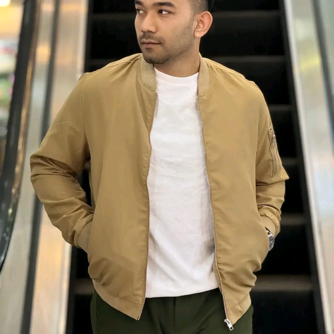 Men’s Premium Bomber Jacket | Beige