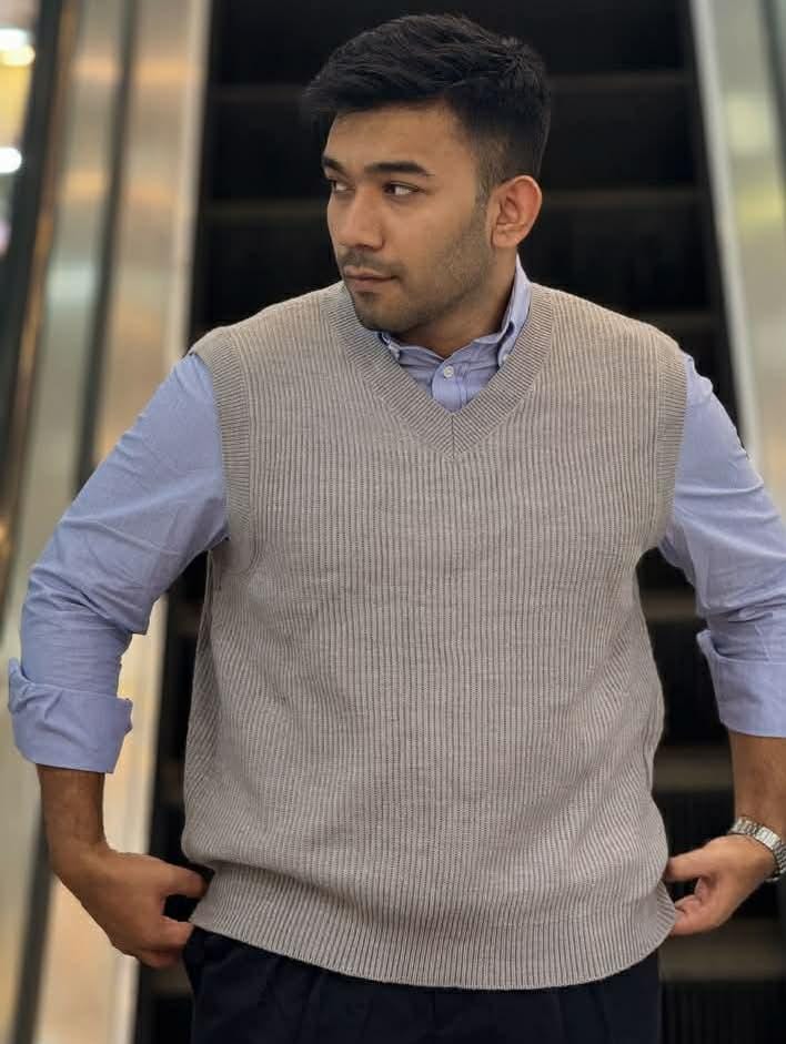 Men's Premium Knit Sweater Vest - Light Grey